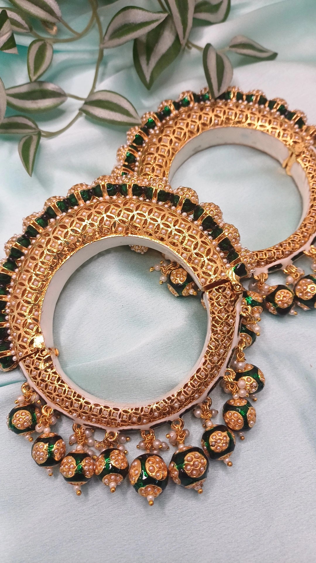 RAJWADI GREEN ROYAL BANGLES