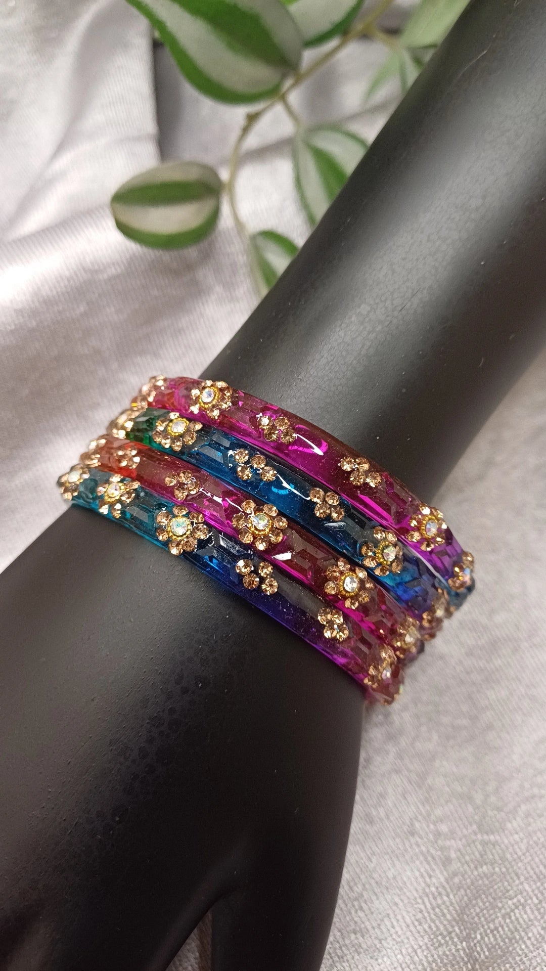 RANGEELA GLASS BANGLES SET OF 4