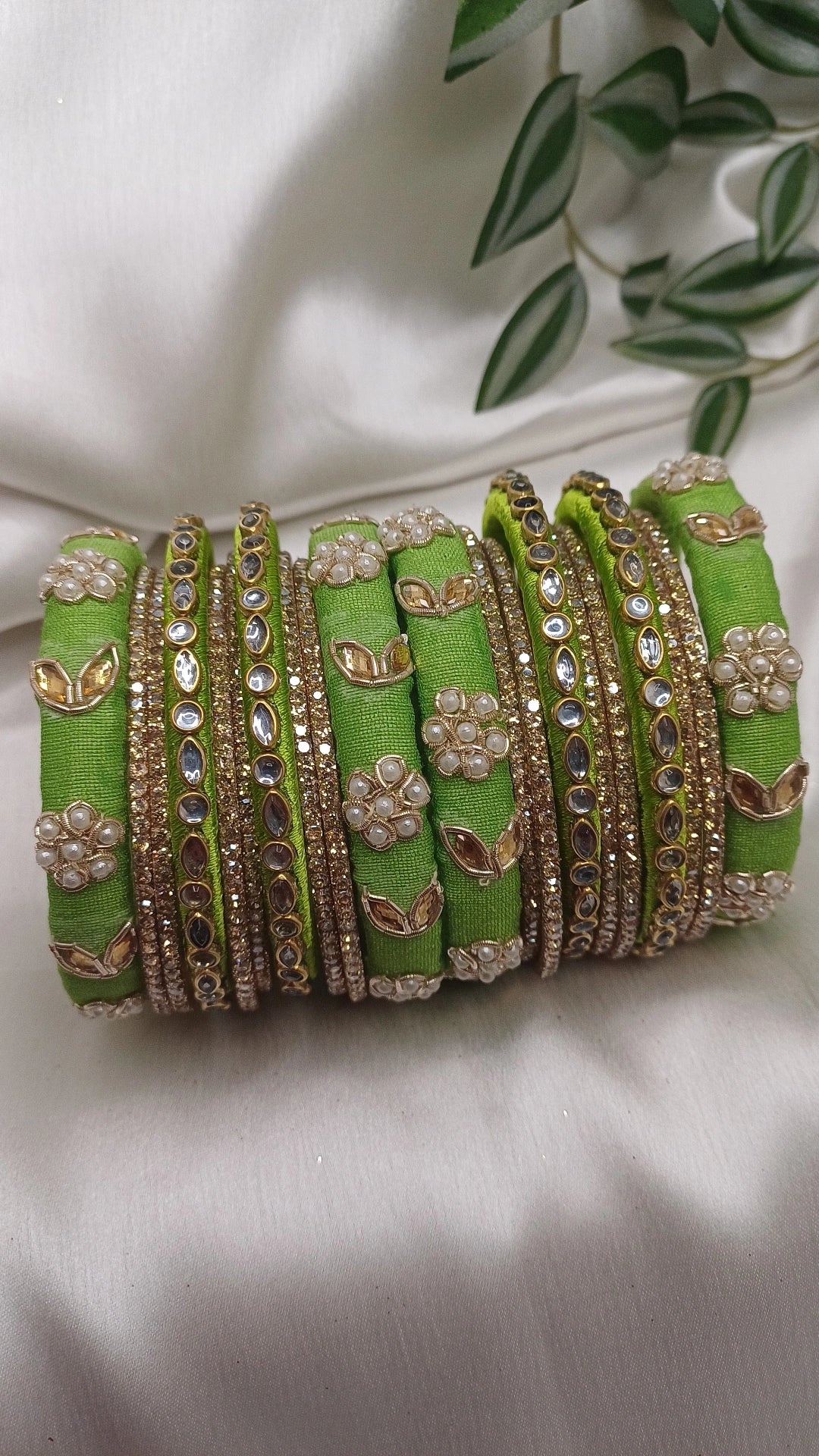 JASHN GREEN . ZARDOZI BANGLES