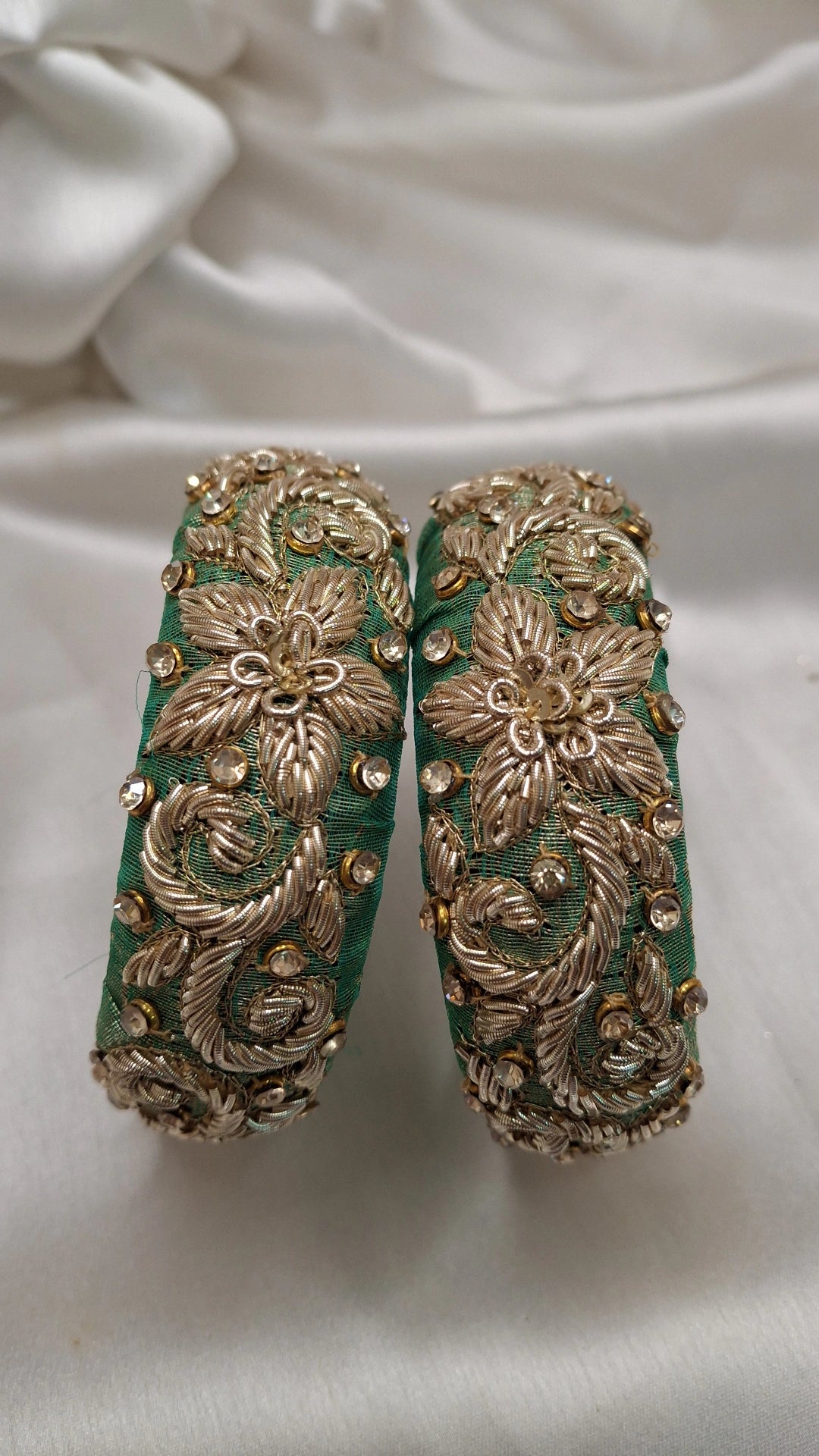 LIGHT GREEN ZARDOZI KANGAN