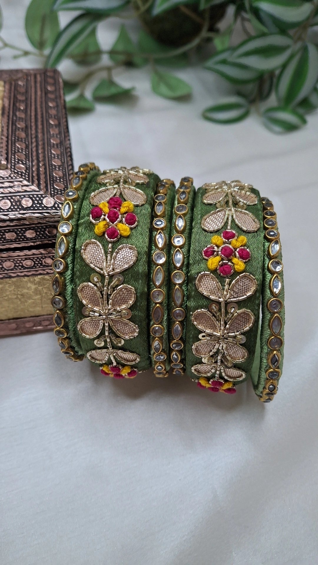 GREEN GOTA BANGLES