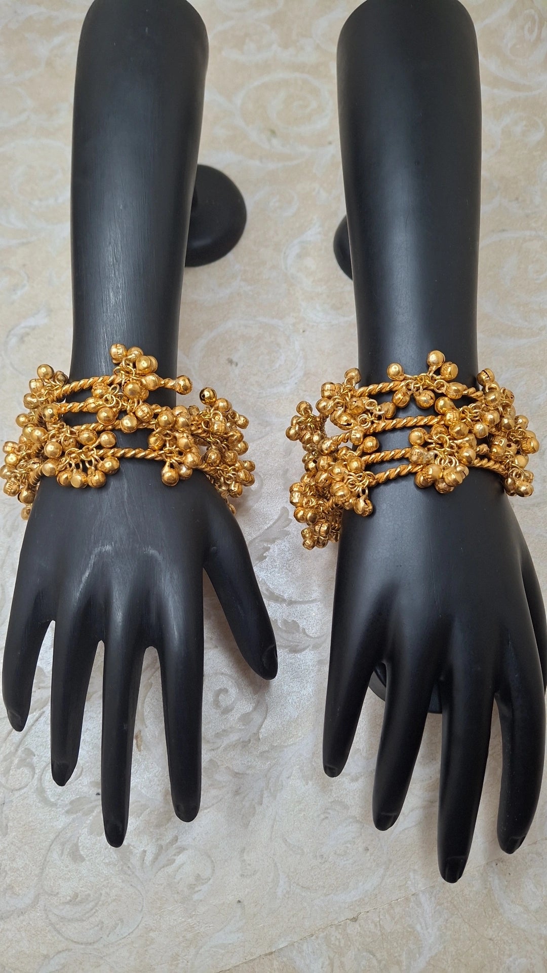 GHUNGROO BANGLES