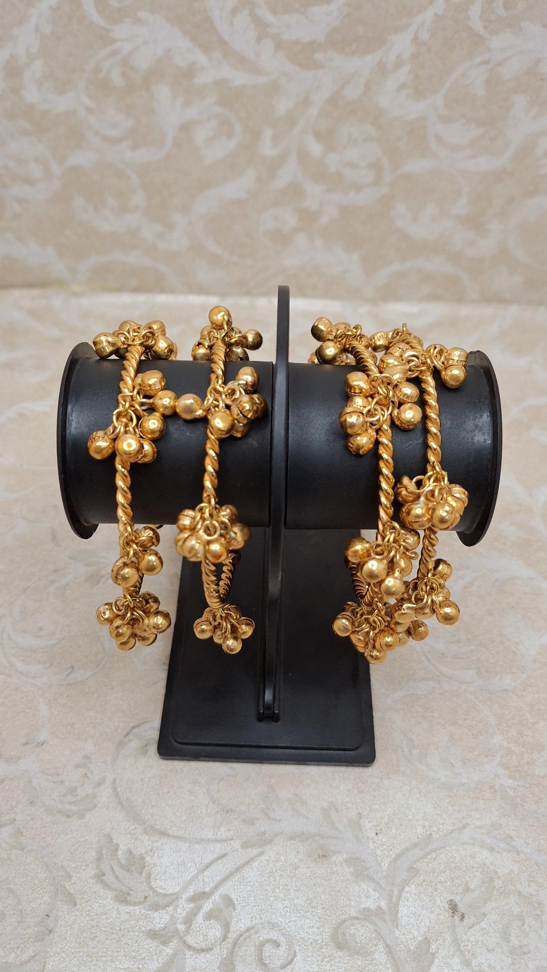 GHUNGROO BANGLES