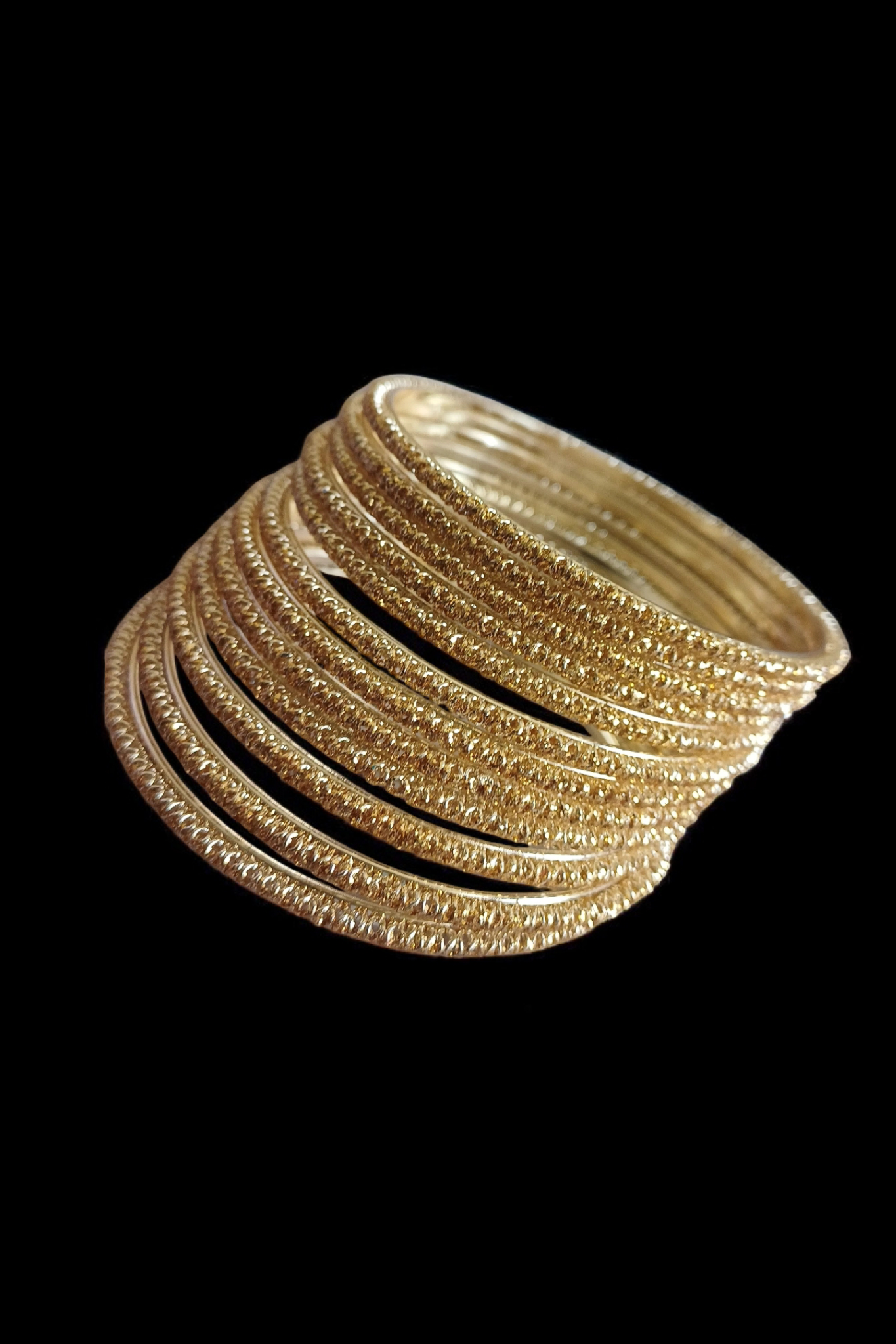 GOLDEN METAL BANGLES SET OF 12