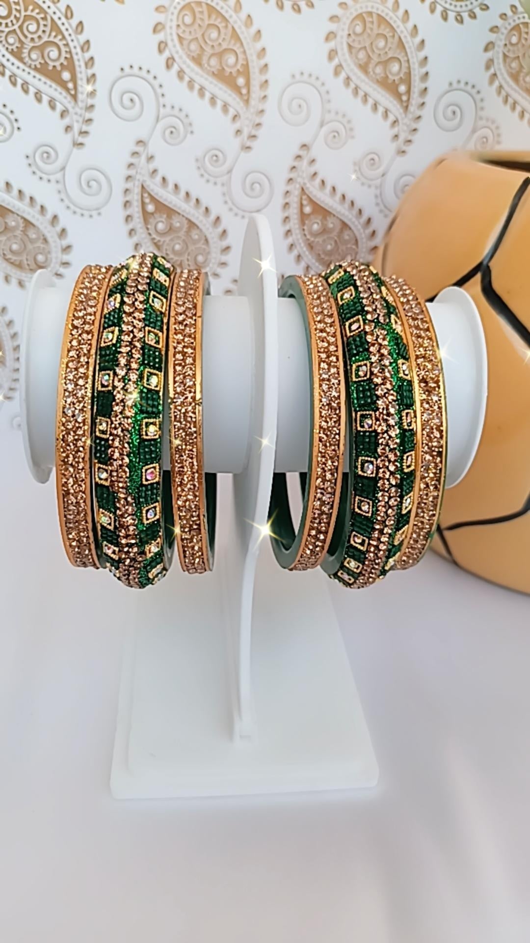 PARI ACRYLIC BANGLES