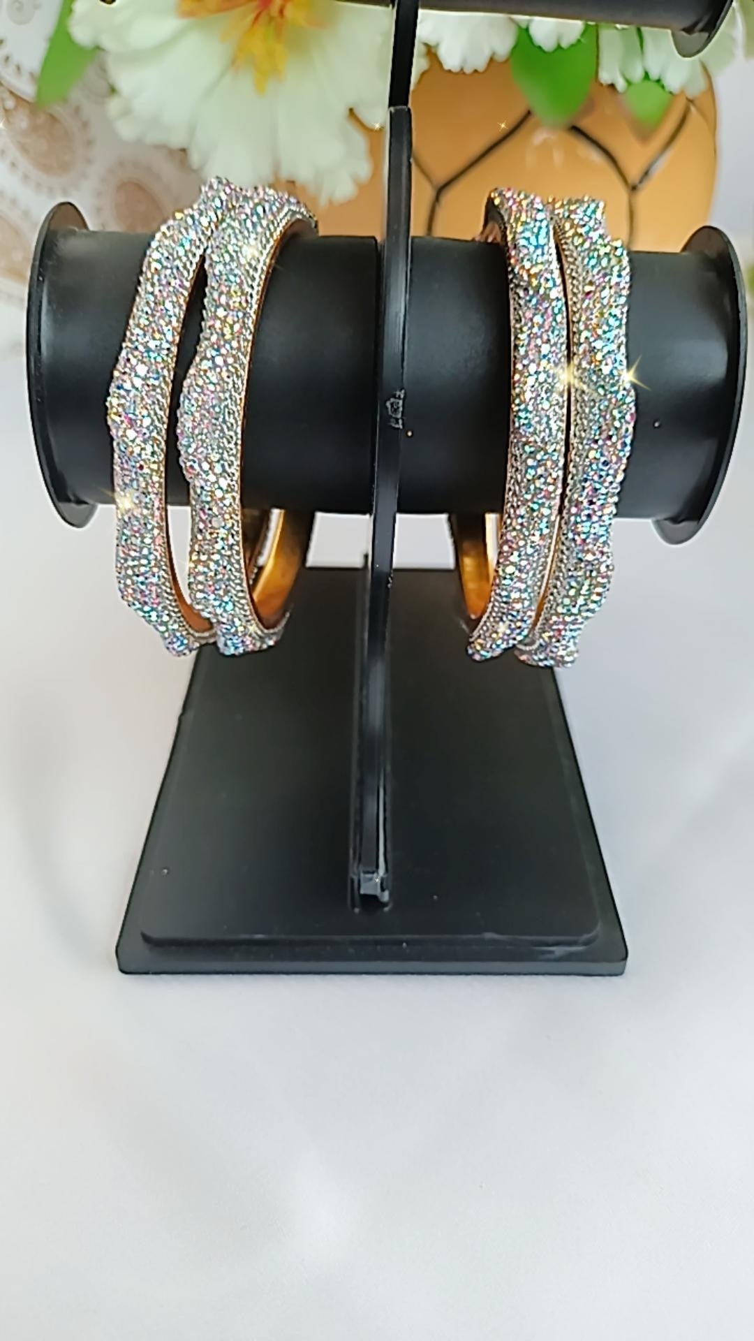 SILVER WAVY FESTIVE BANGLES