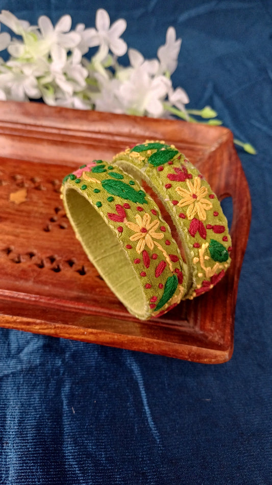 GREEN CHIKANKARI BANGLES