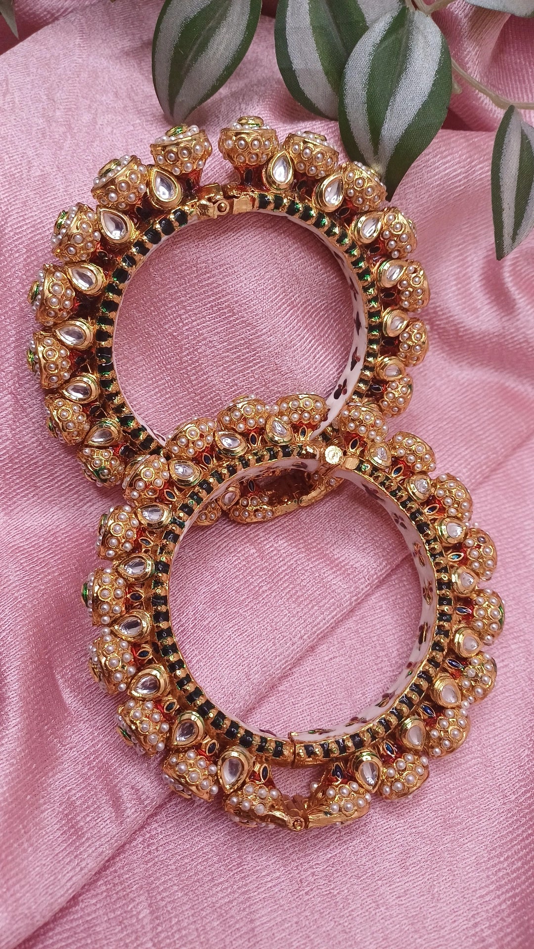 HEER KUNDAN PEARL BANGLES