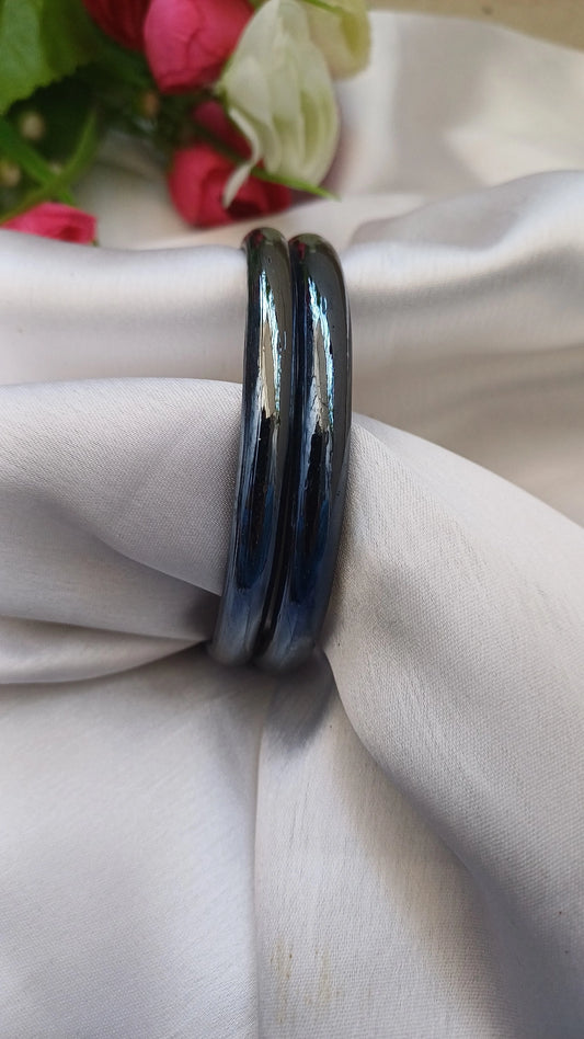 DARK GREEN SHINY GLASS BANGLES