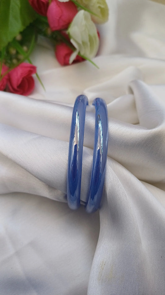 LIGHT BLUE SHINY GLASS BANGLES