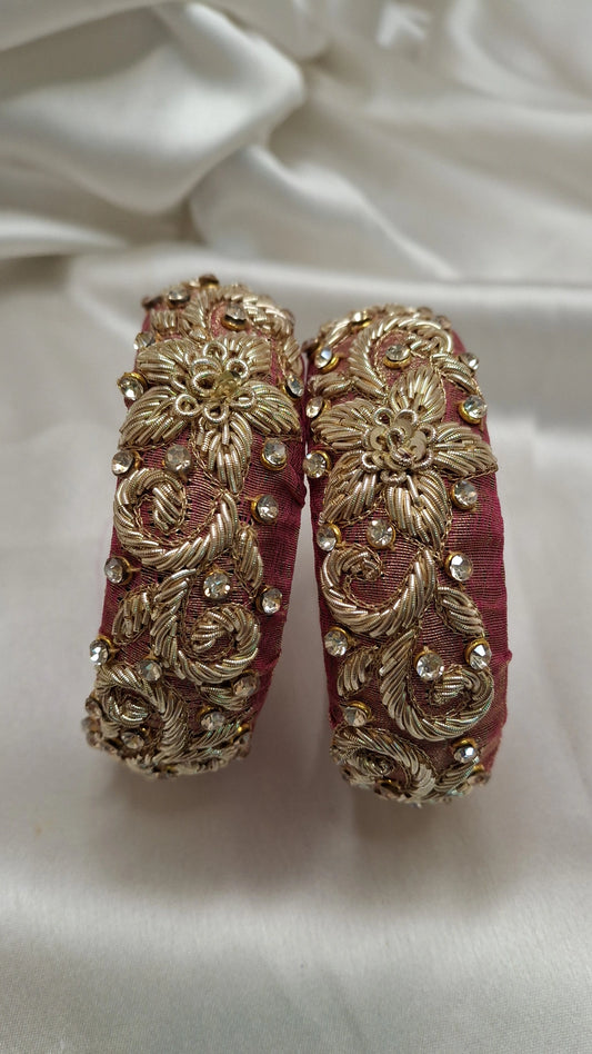 PINKISH GOLD ZARDOZI KANGAN