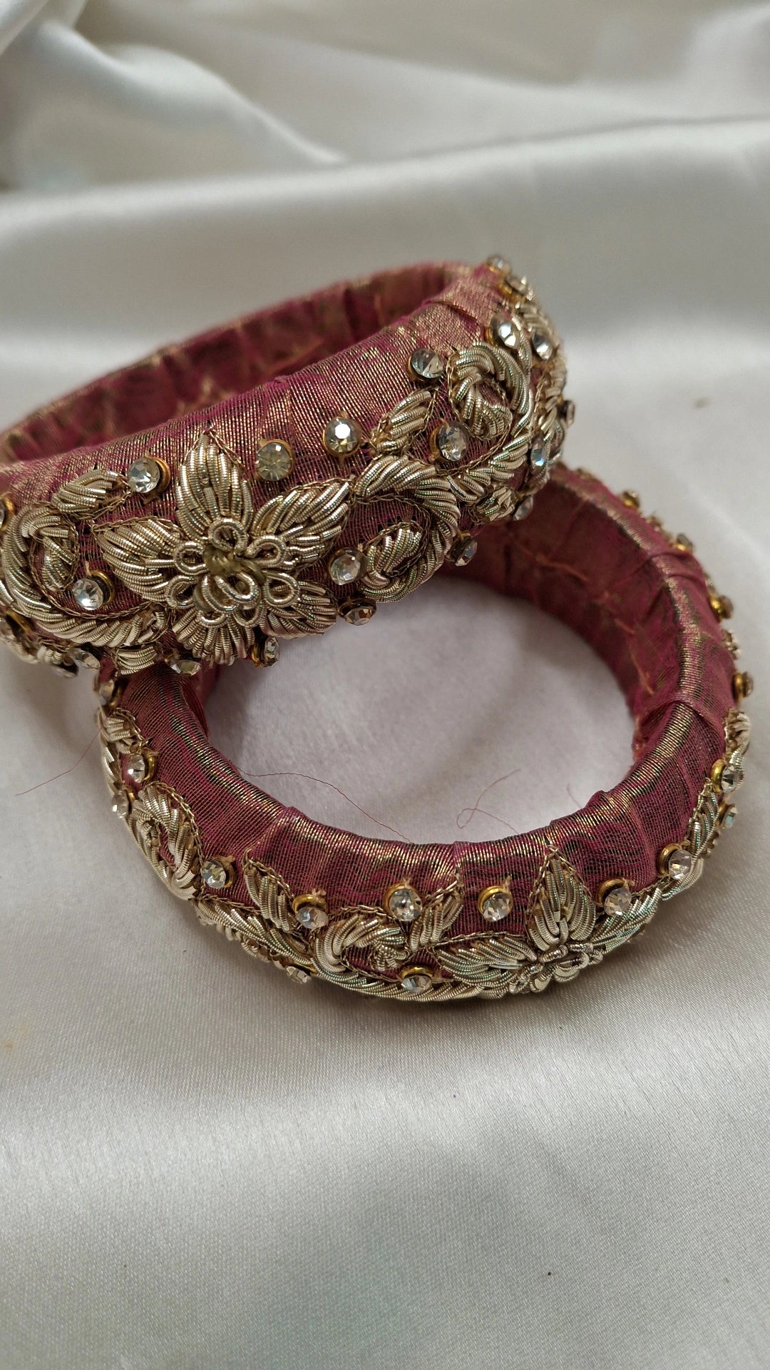 PINKISH GOLD ZARDOZI KANGAN