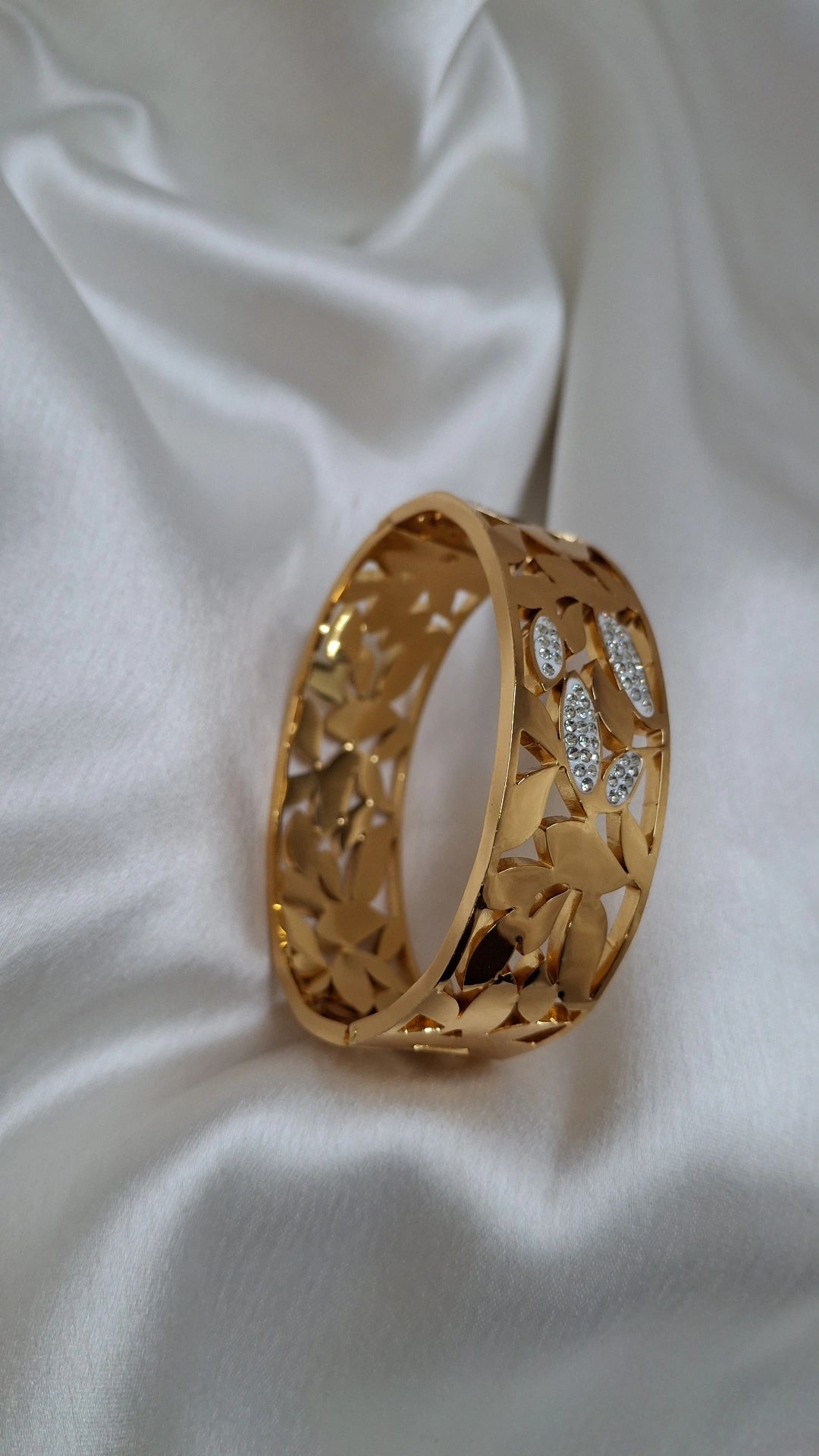 AD GOLD CUFF BRACELET