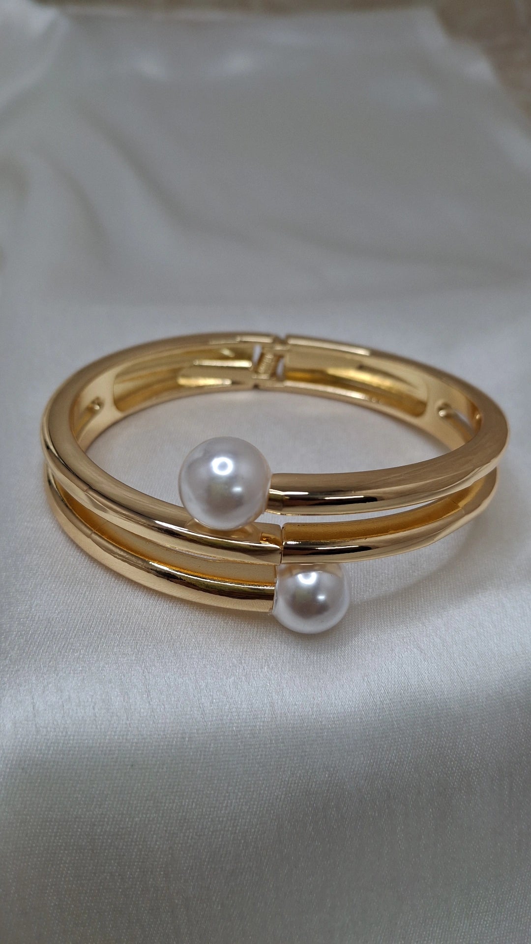 PEARL GOLD CUFF BRACELET