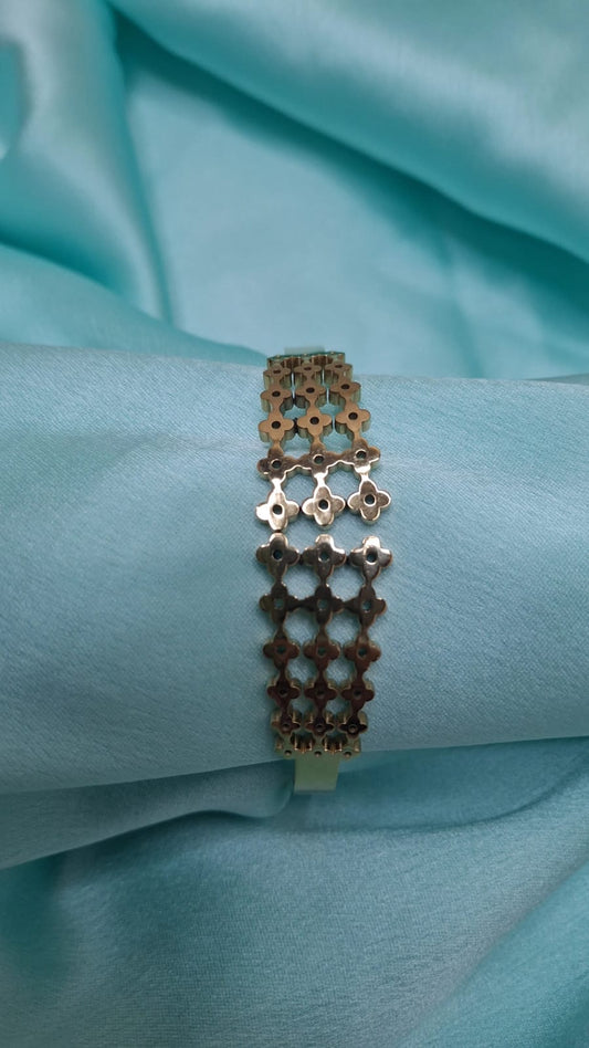 GOLD CUFF BRACELET